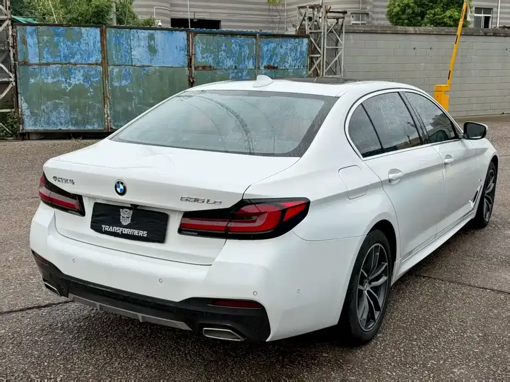 BMW 5 Series New Energy — фото 9