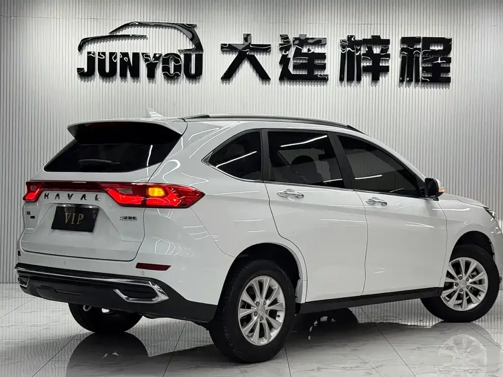Haval M6 — фото 10