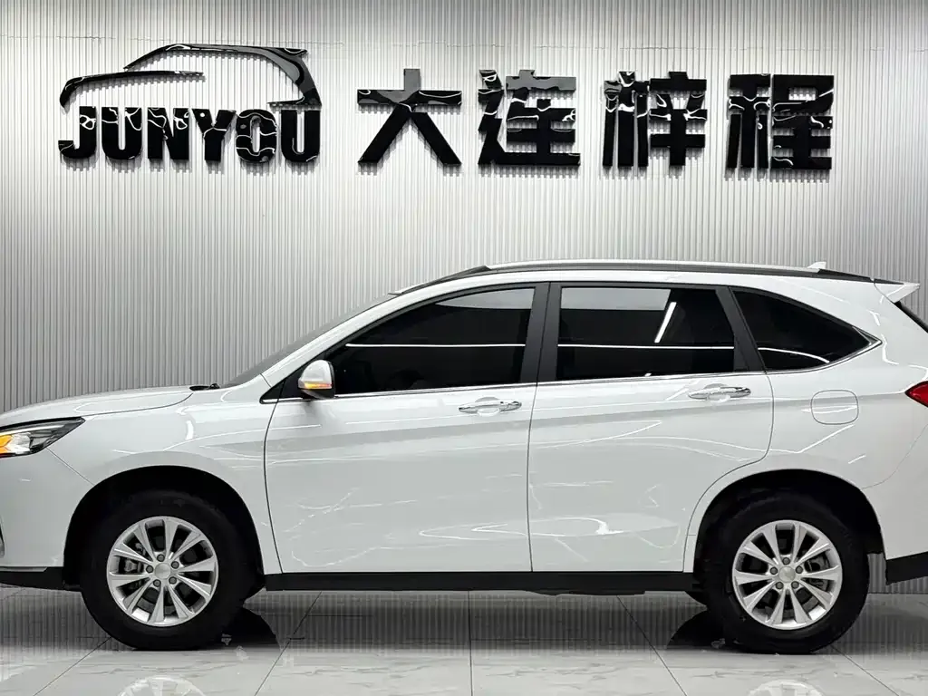 Haval M6 — фото 6
