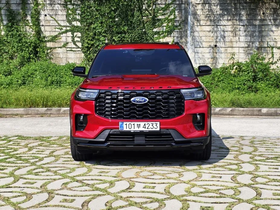 Ford Explorer — фото 10
