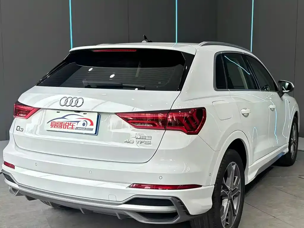 Audi Q3 — фото 7