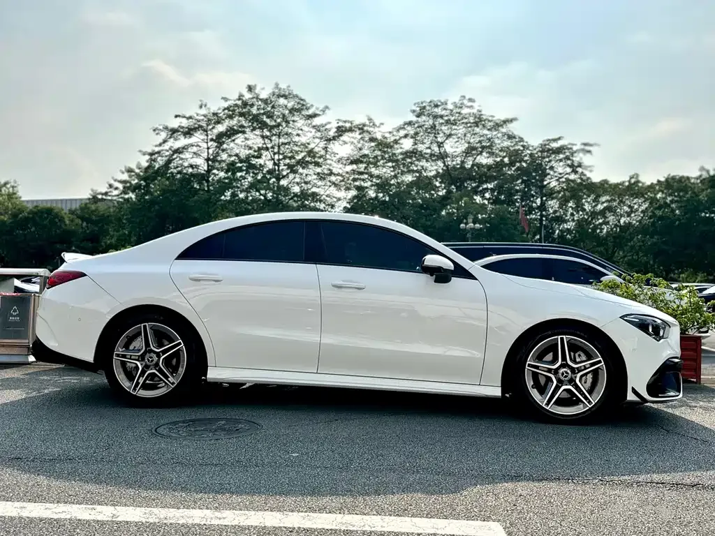 Mercedes-Benz CLA (Import) — фото 10
