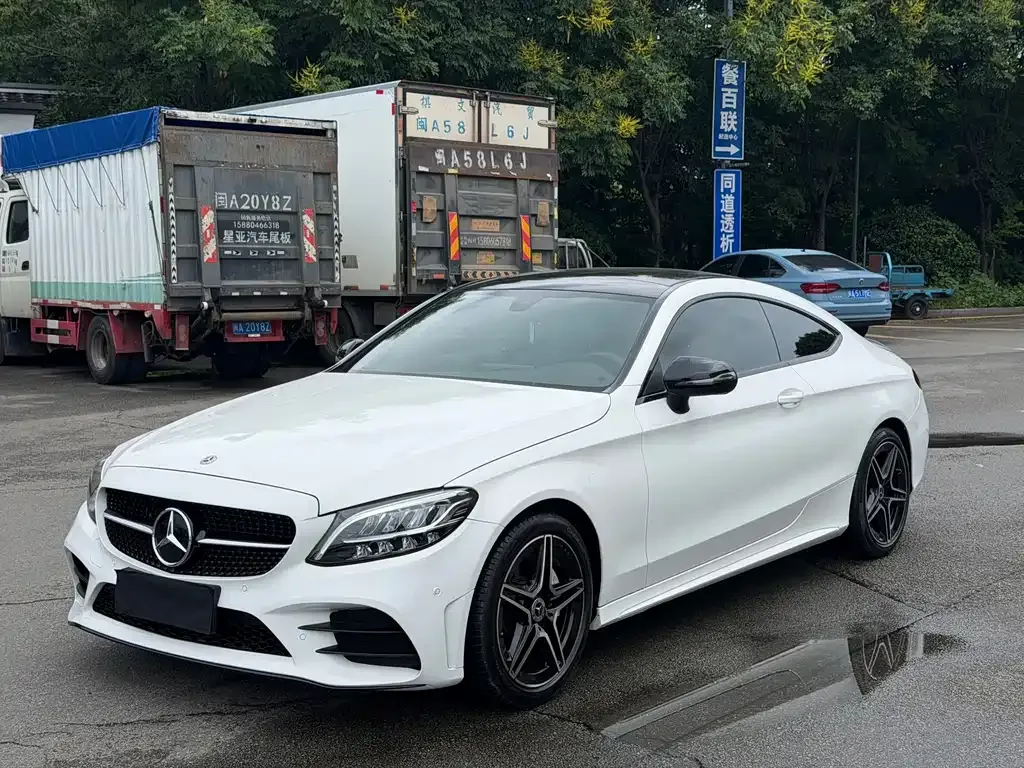 Mercedes-Benz C-Class (Import) — фото 1