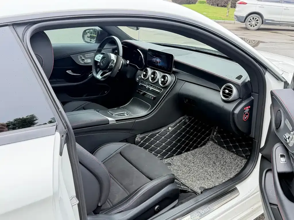 Mercedes-Benz C-Class (Import) — фото 4