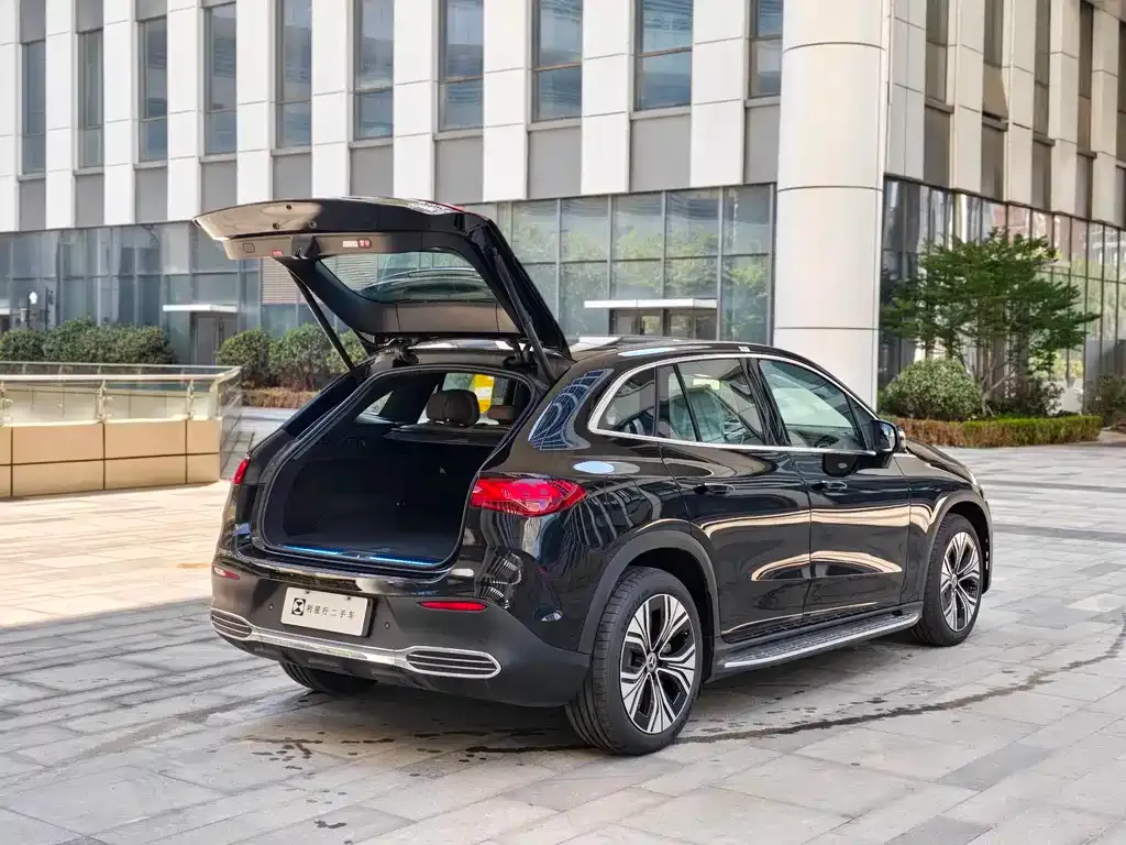 Mercedes-Benz EQE SUV — фото 2