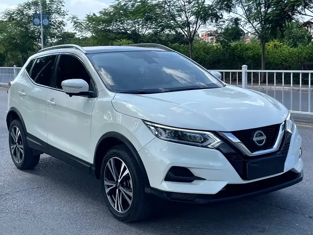 Nissan Qashqai — фото 7