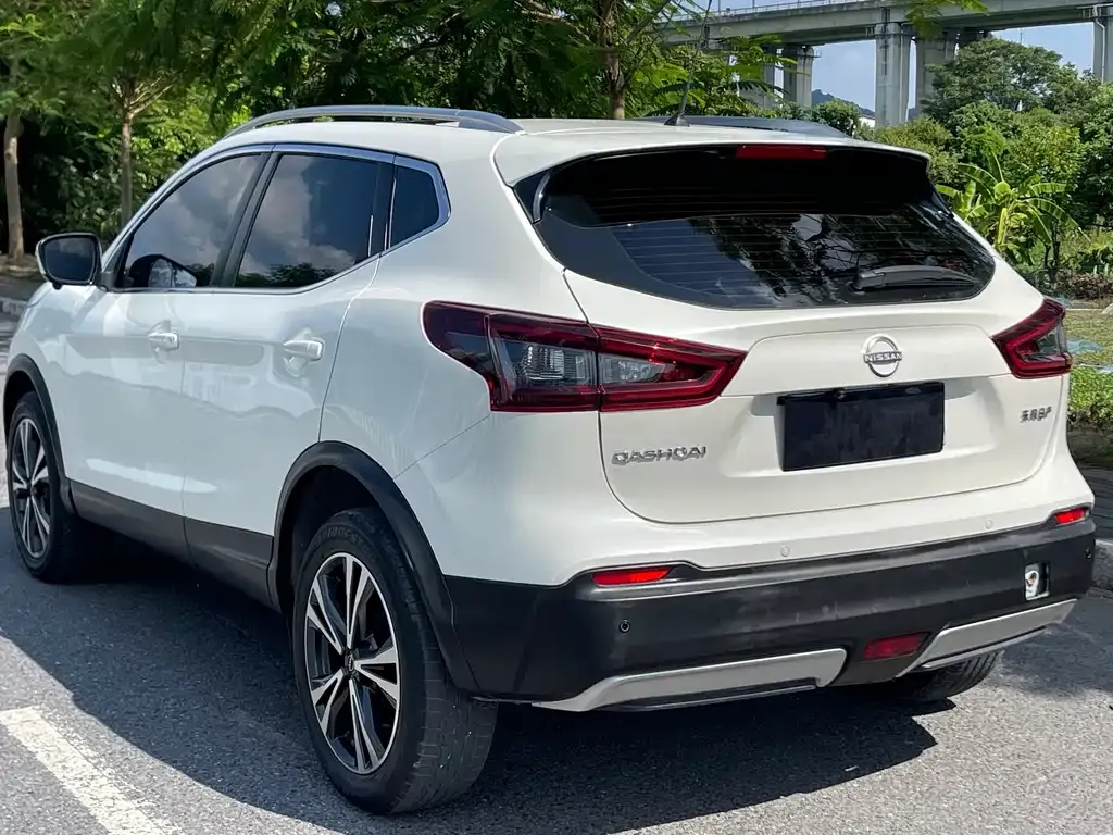Nissan Qashqai — фото 5