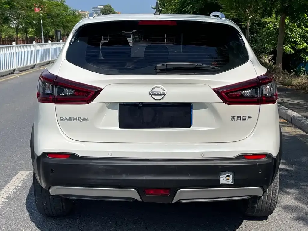 Nissan Qashqai — фото 8