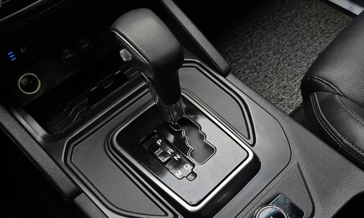 KG Mobility (Ssangyong) Rexton — фото 8