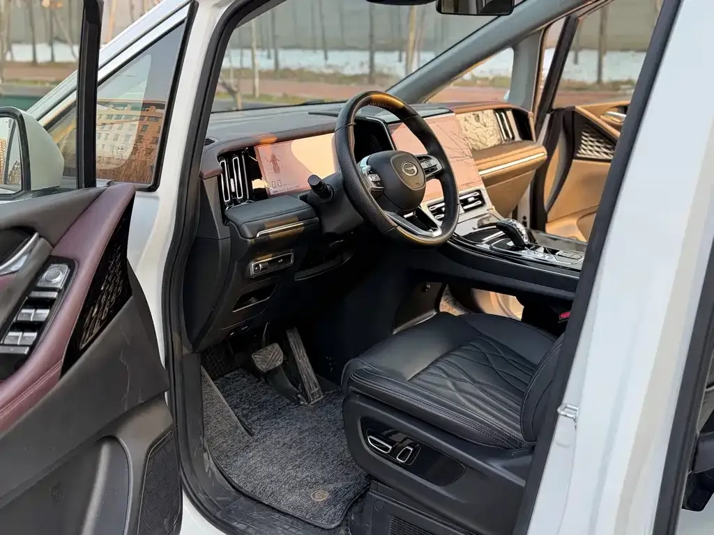 GAC Motor Trumpchi M8 — фото 9