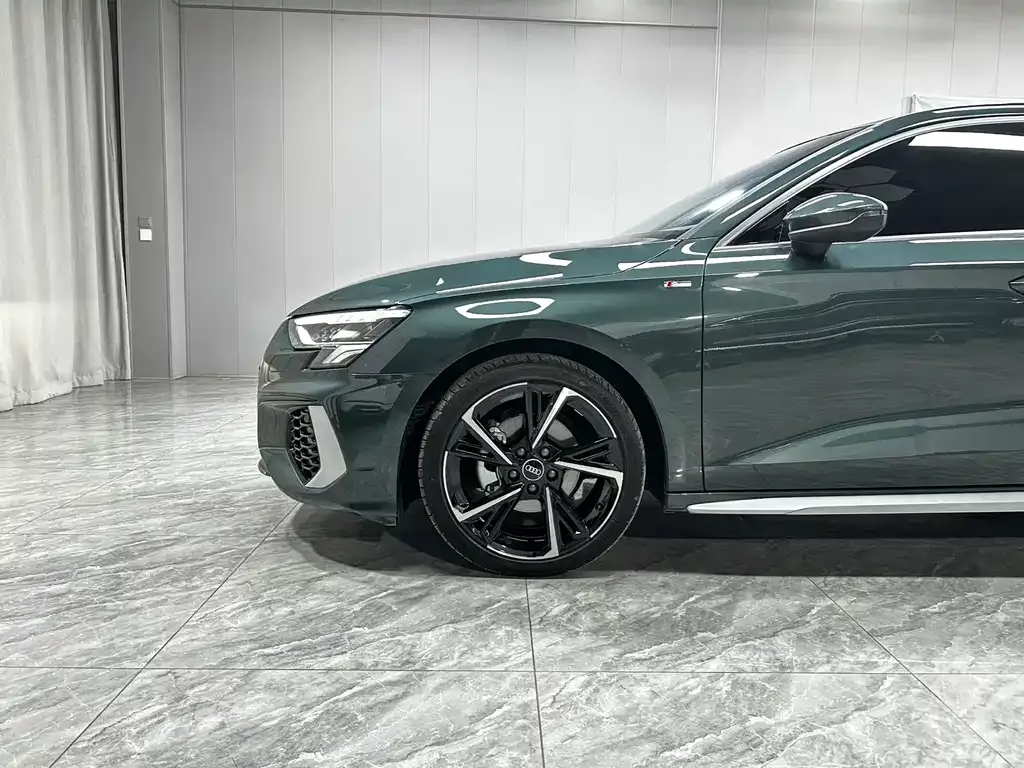Audi A3 — фото 2