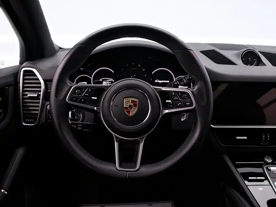 Porsche Cayenne — фото 4