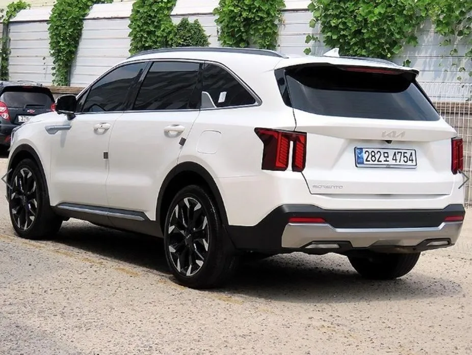 Kia Sorento — фото 10