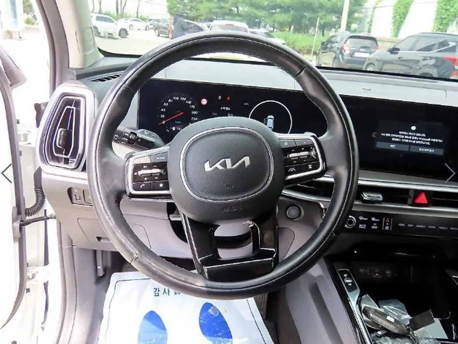 Kia Sorento — фото 9