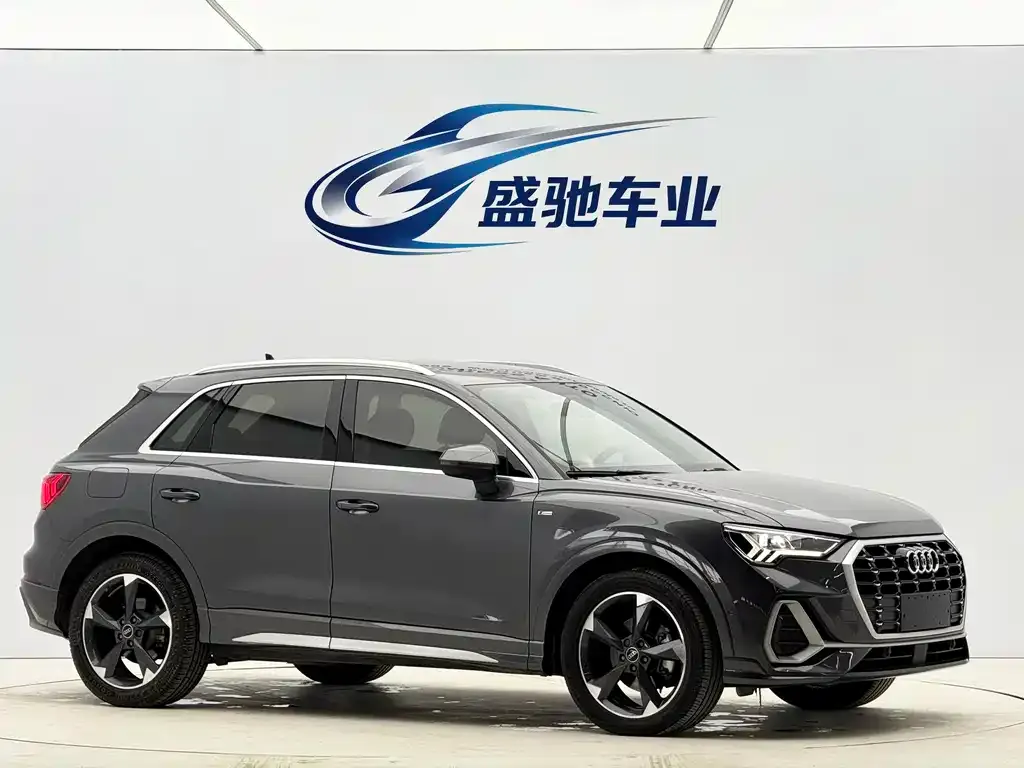 Audi Q3 — фото 6