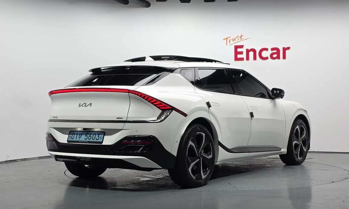 Kia EV6 — фото 5
