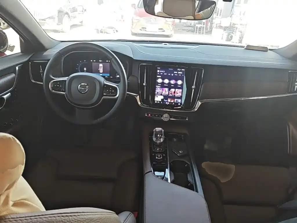 Volvo S90 — фото 2