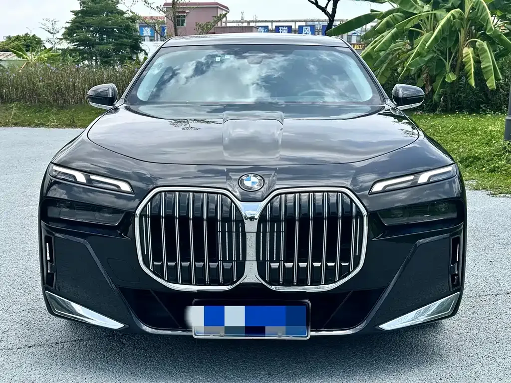 BMW 7 Series — фото 6