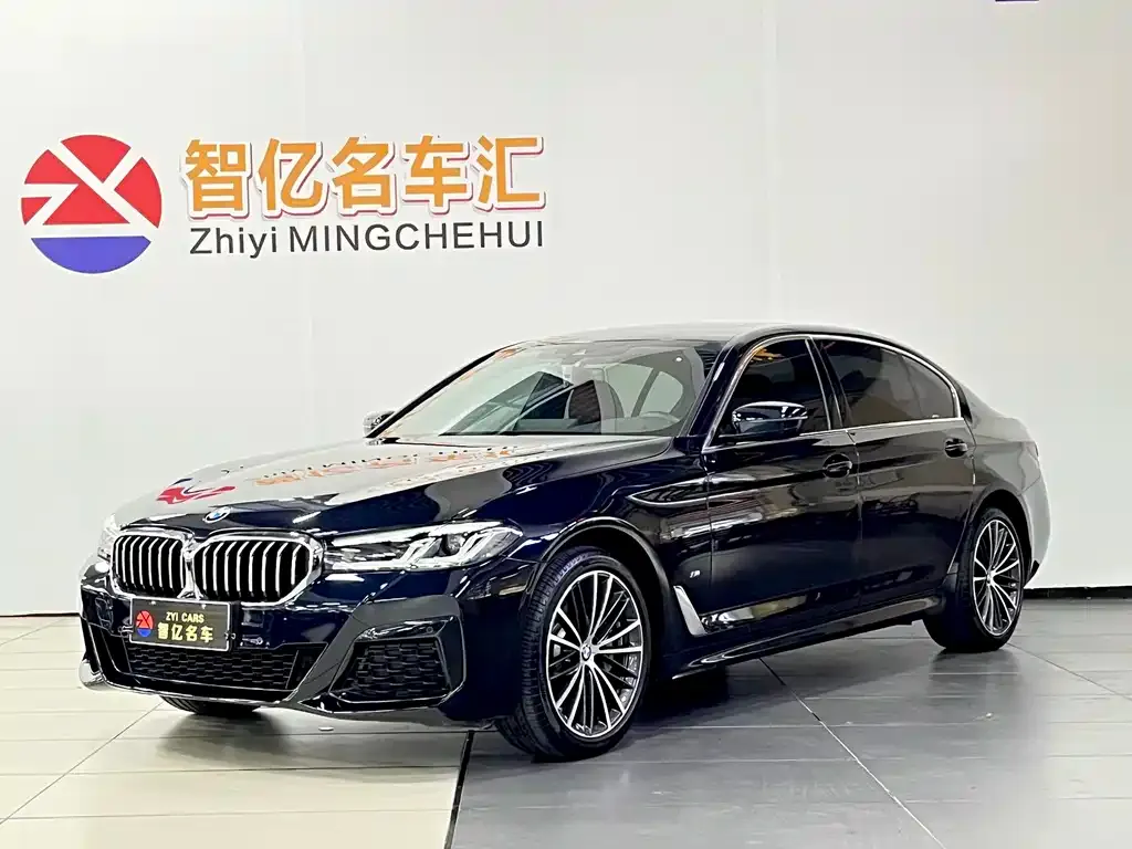 BMW 5 Series — фото 1