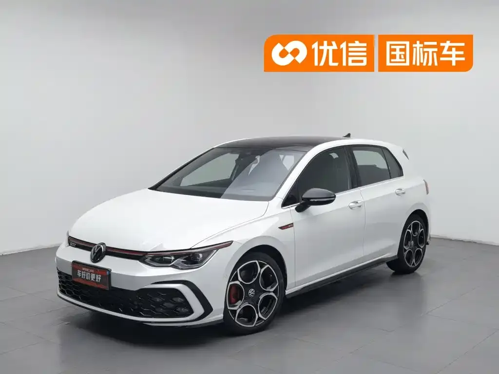 Volkswagen Golf GTI — фото 1