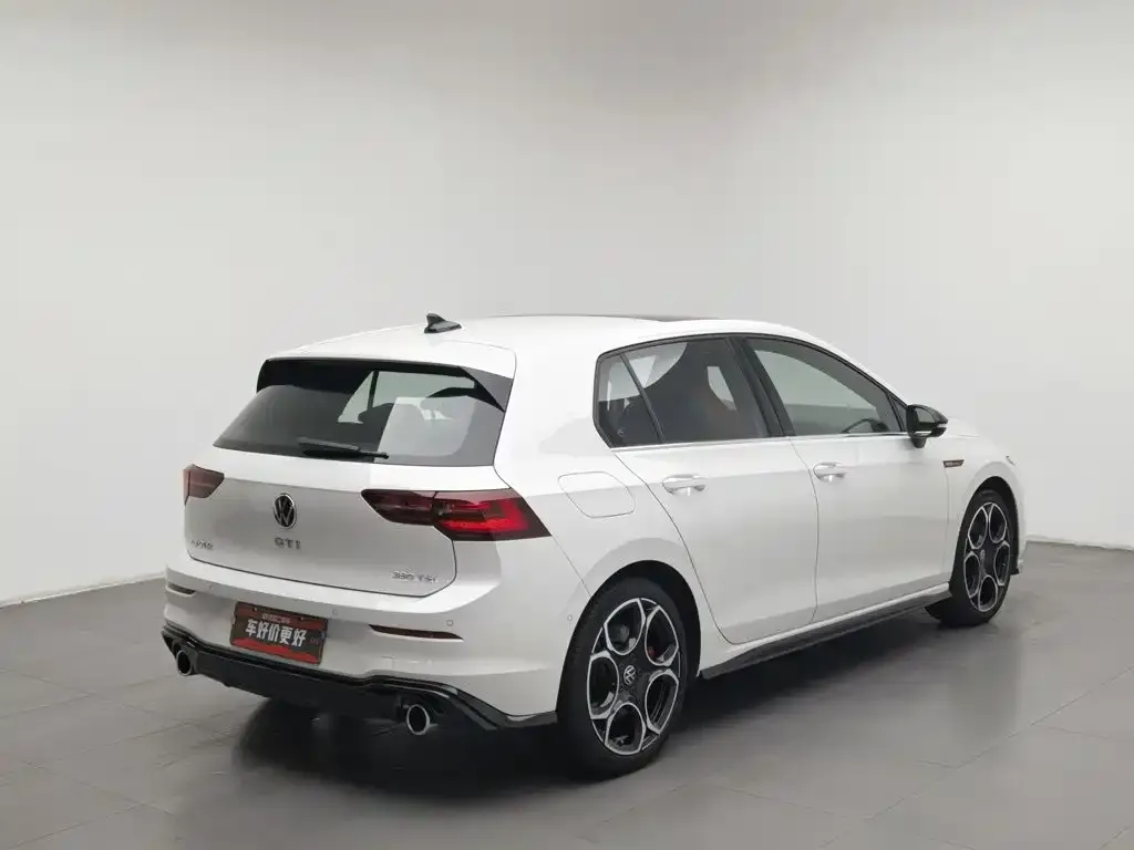 Volkswagen Golf GTI — фото 4