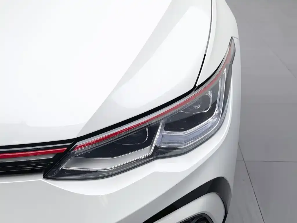 Volkswagen Golf GTI — фото 5