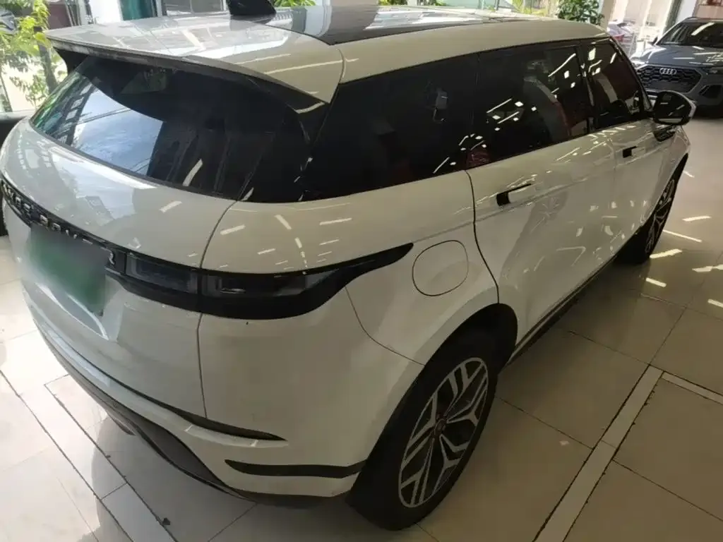 Land Rover Evoque PHEV — фото 7
