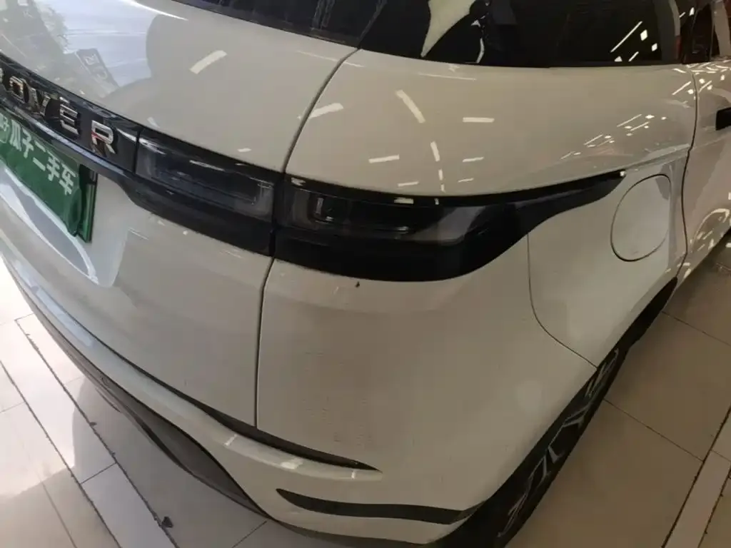 Land Rover Evoque PHEV — фото 10