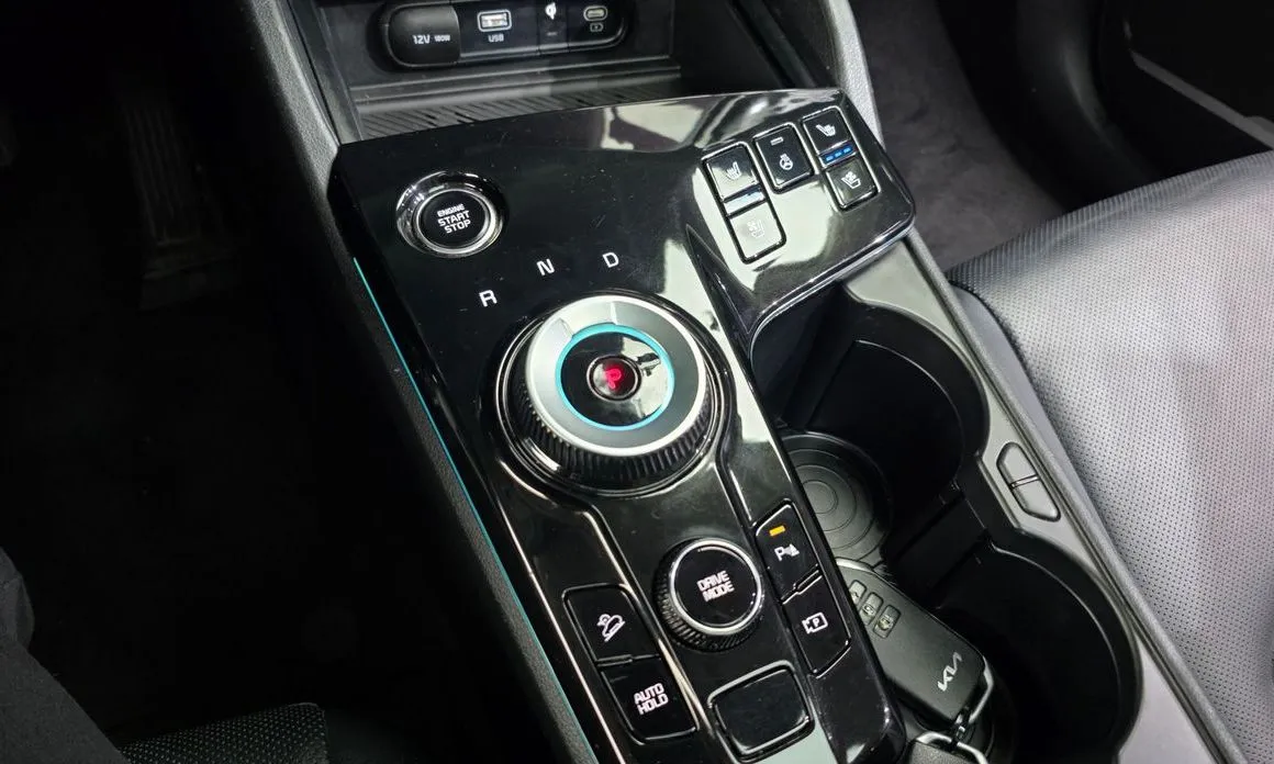 Kia Sportage — фото 8