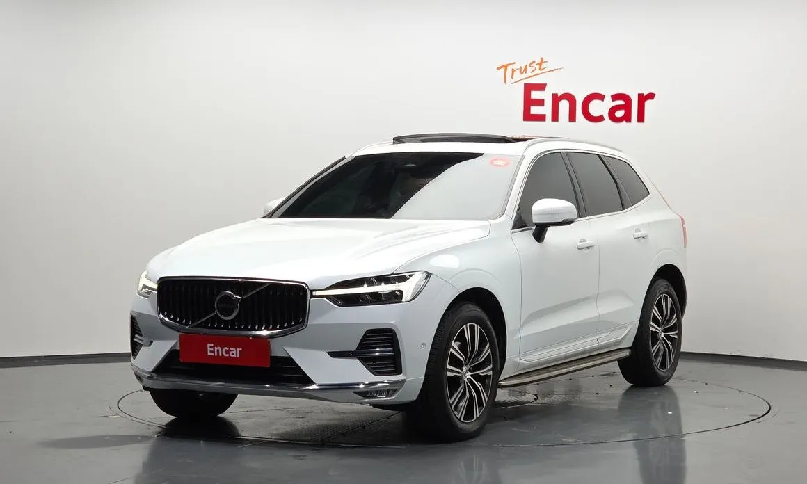 Volvo XC60 — фото 1