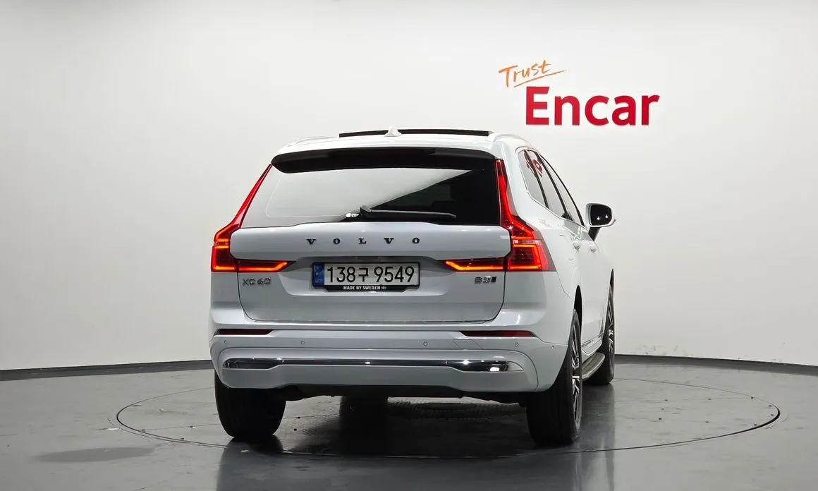 Volvo XC60 — фото 3