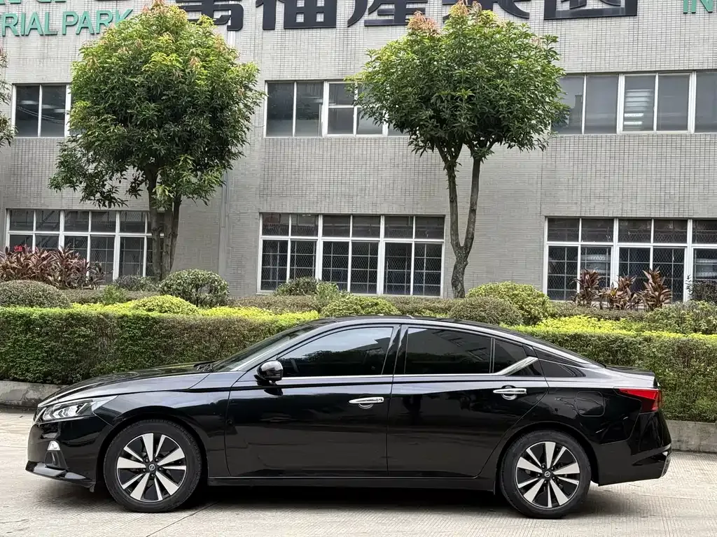 Nissan Teana — фото 7