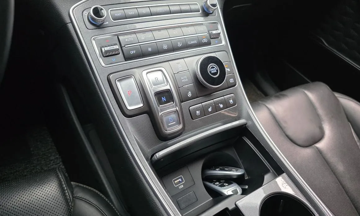 Hyundai Santafe — фото 8