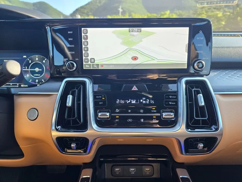 Kia Sorento — фото 10