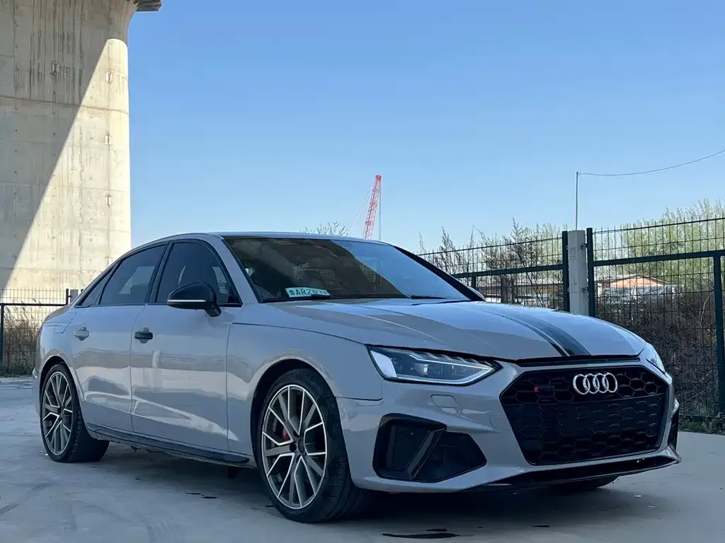 Audi S4 — фото 5
