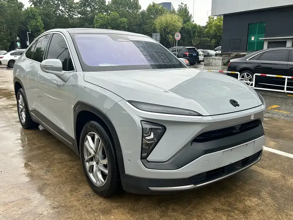 NIO EC6 — фото 9