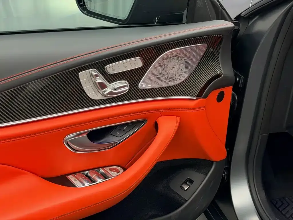 Mercedes-Benz AMG GT — фото 6