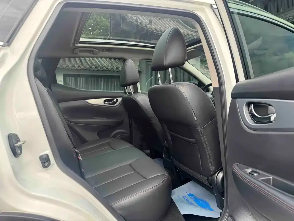 Nissan Qashqai — фото 4
