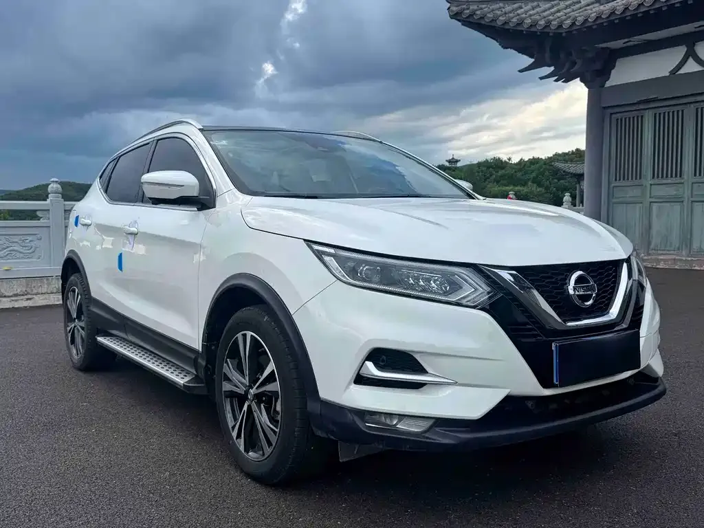 Nissan Qashqai — фото 8