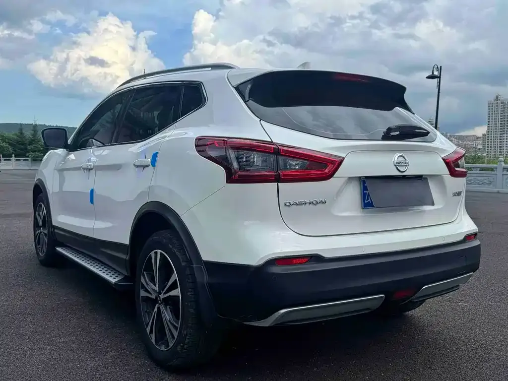 Nissan Qashqai — фото 2
