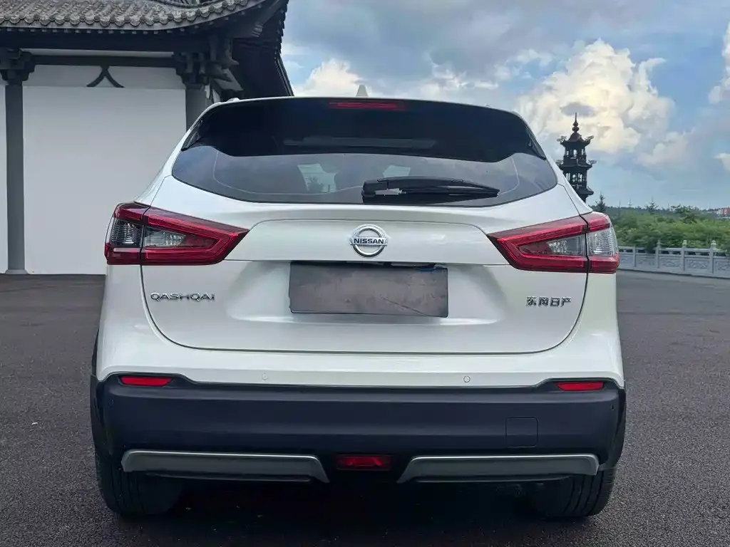 Nissan Qashqai — фото 6