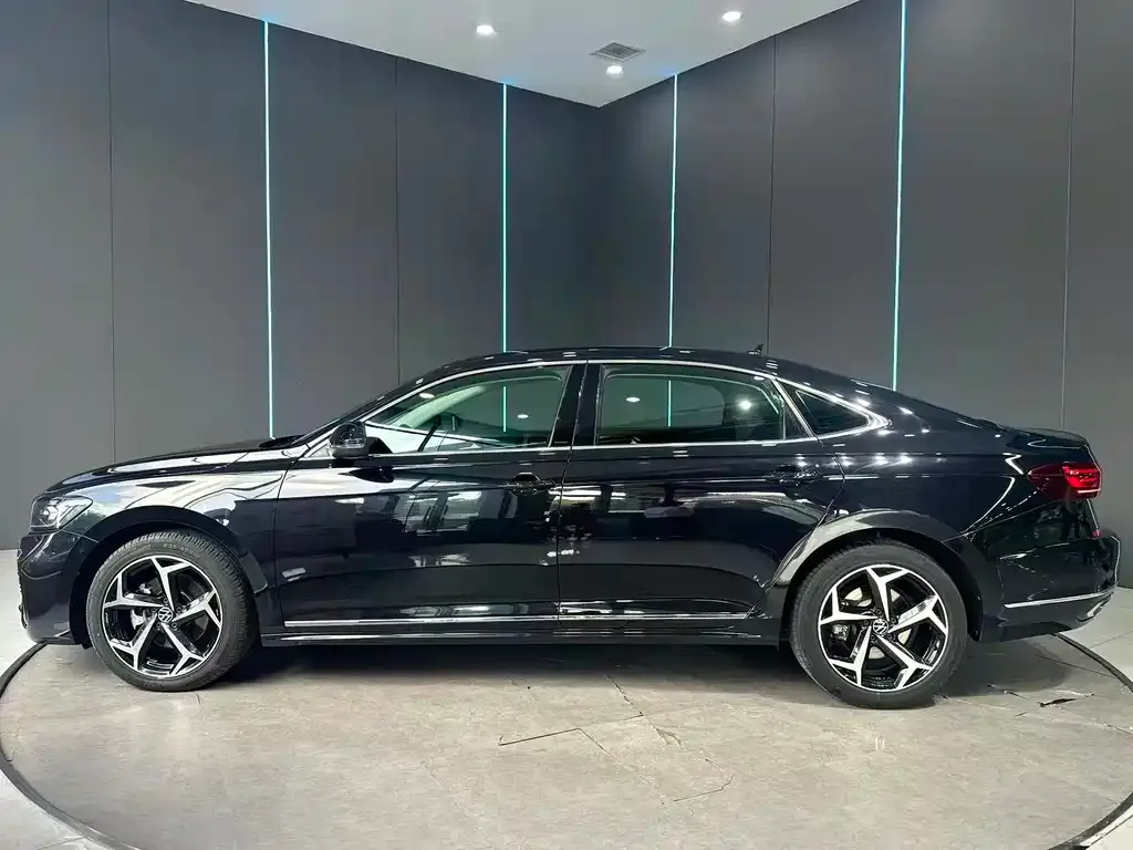 Volkswagen Passat — фото 2