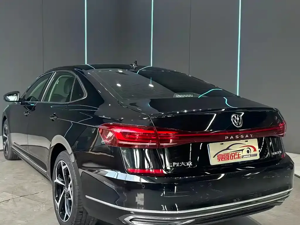 Volkswagen Passat — фото 4