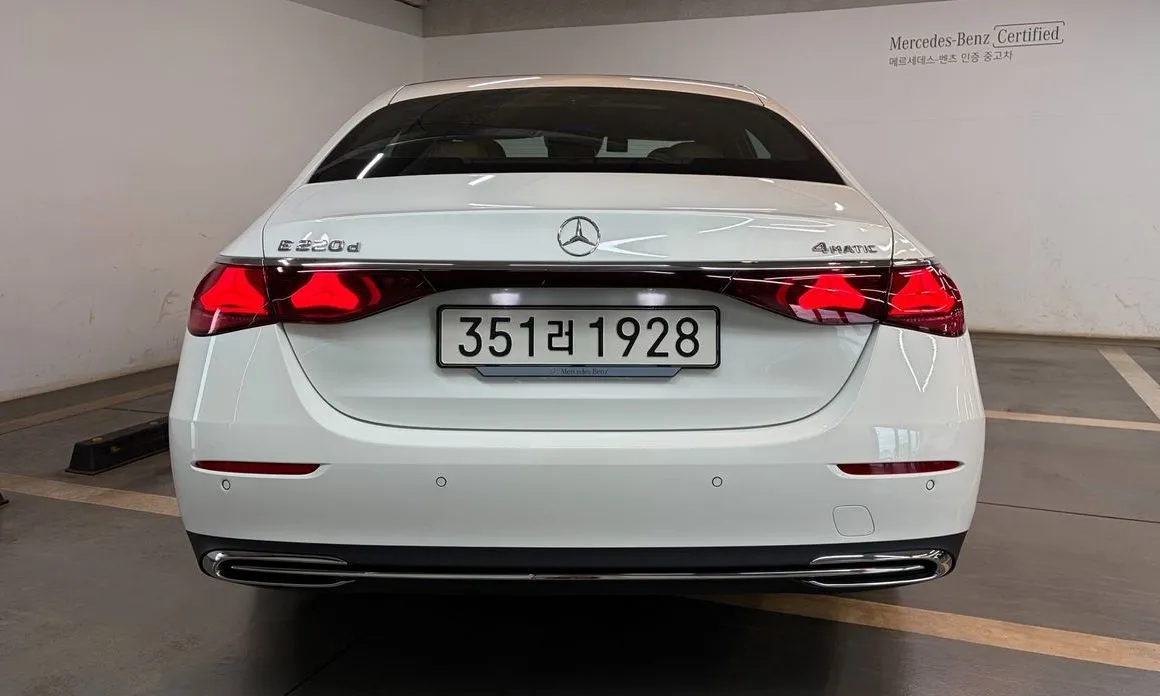 Mercedes-Benz E-Class — фото 5