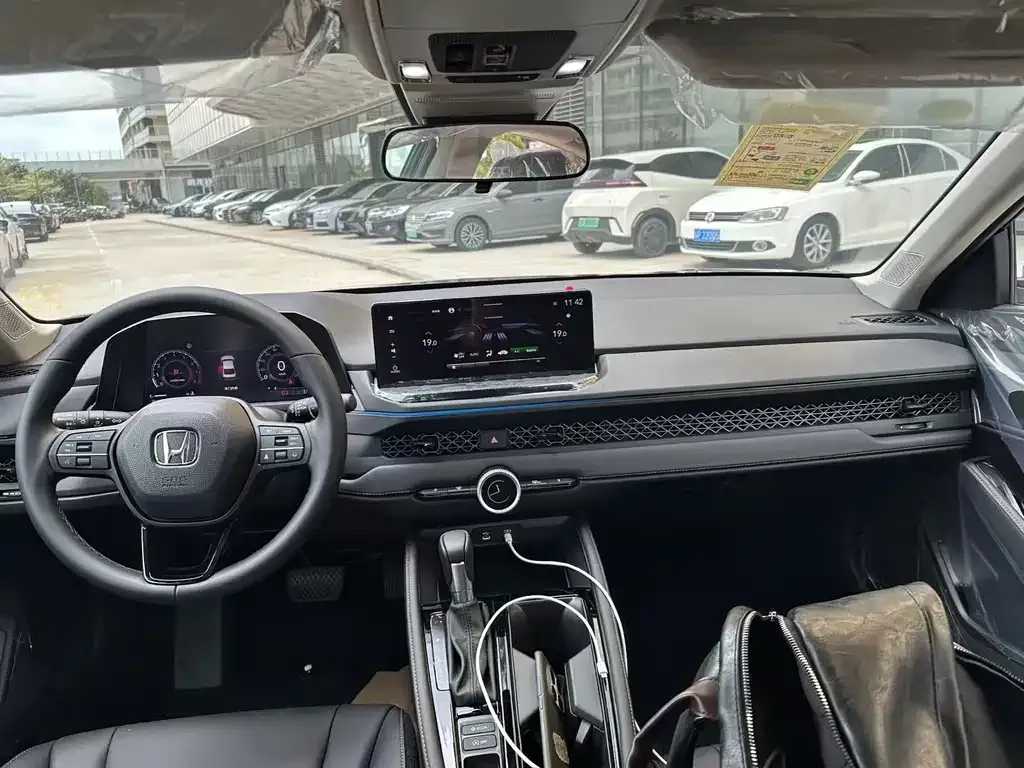 Honda Accord — фото 5