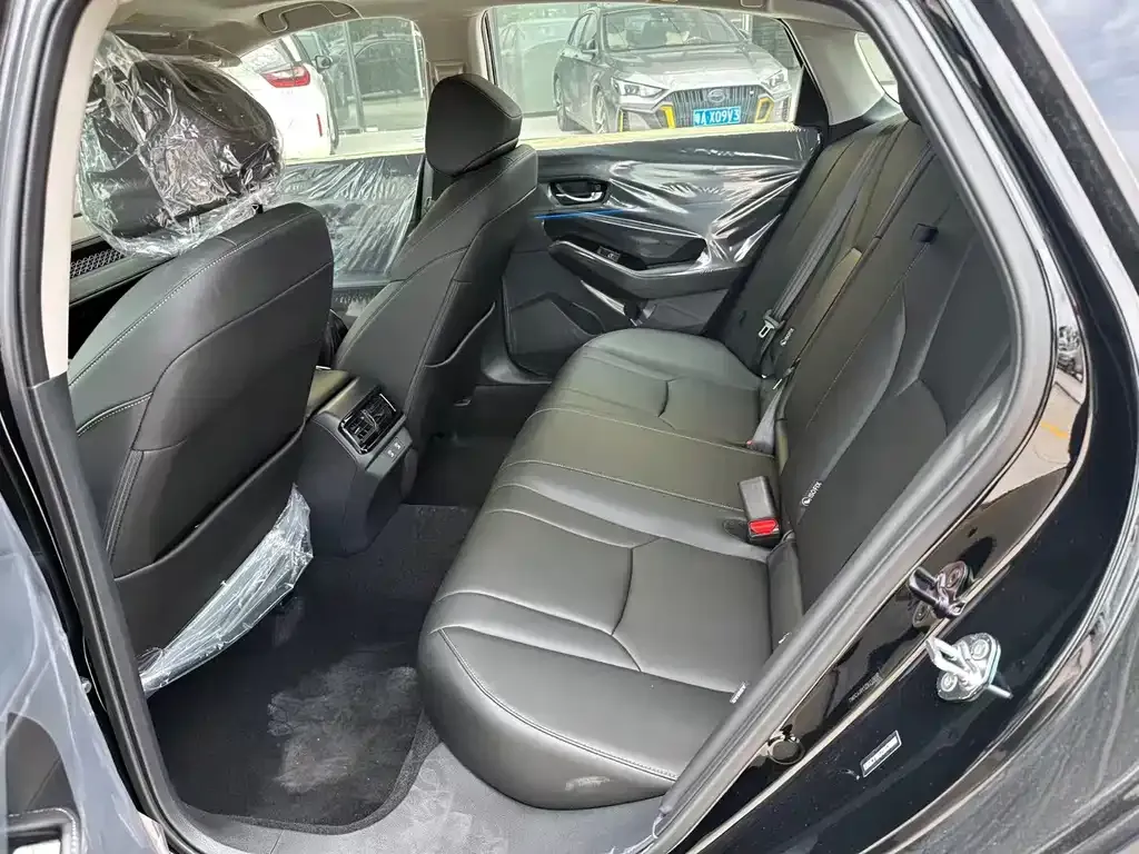 Honda Accord — фото 8