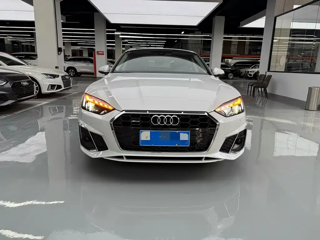 Audi A5 (Import) — фото 2