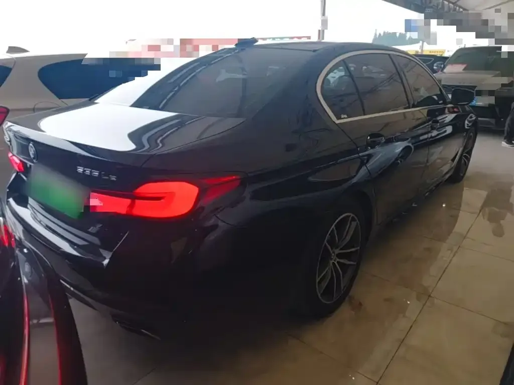 BMW 5 Series New Energy — фото 4
