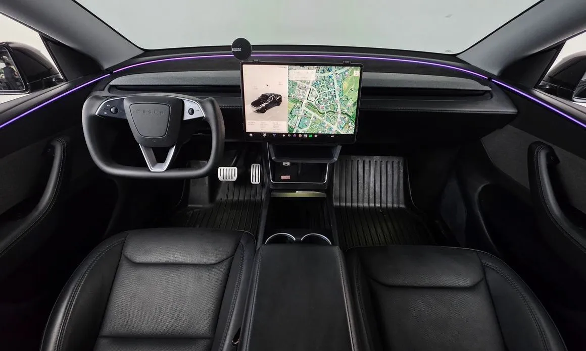 Tesla Model Y — фото 6