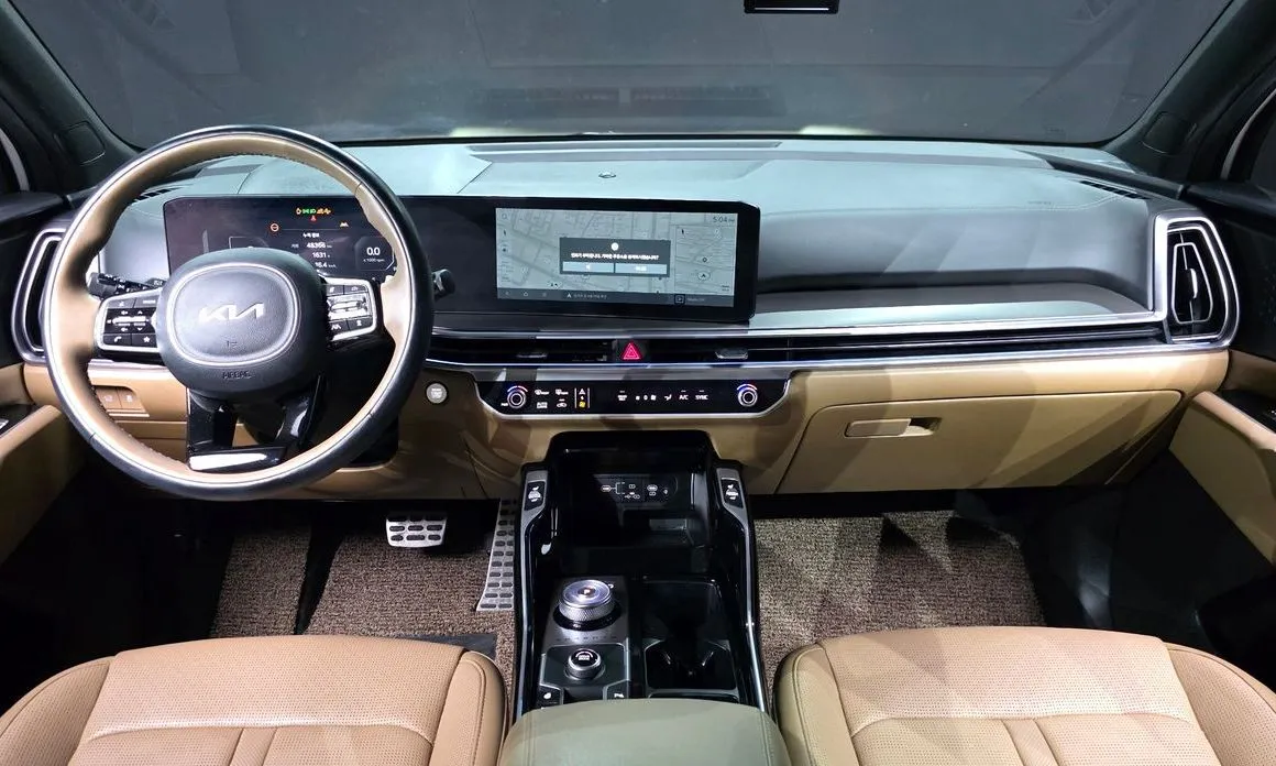 Kia Sorento — фото 9
